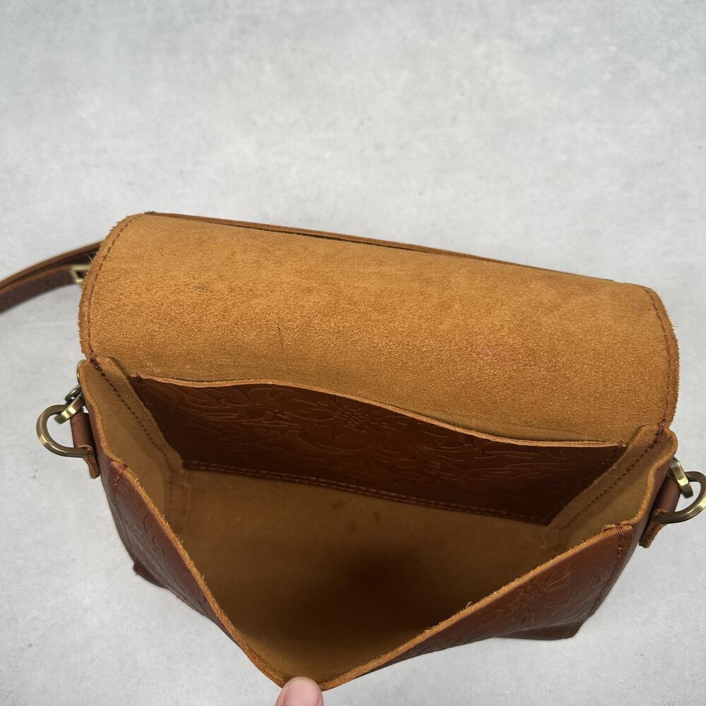 Portland Leather Goods Crossbody Bag Womens Small Brown Floral Embossed Western - Picture 5 of 15